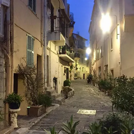 A Charming In Old Town شقة *